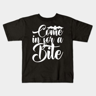 Come in for a bite Kids T-Shirt